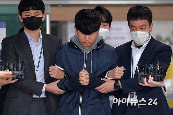 조주빈 오른팔 18세 '부따' 강훈, 미성년자 첫 신상공개 [사진=정소희 기자]