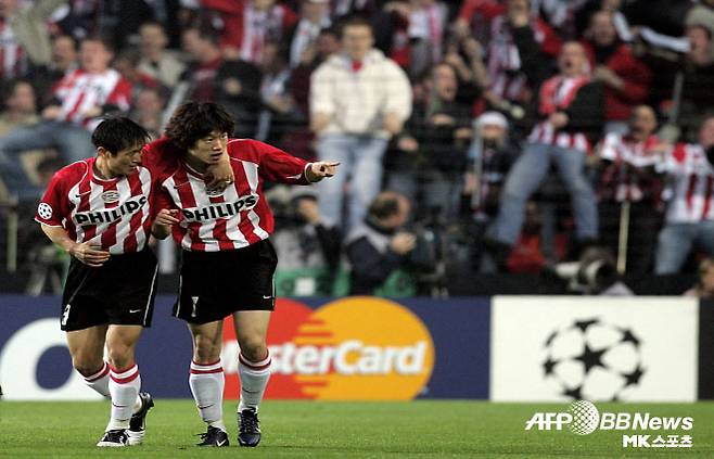 이영표(사진 왼쪽), 박지성의 PSV 에인트호번 시절. 사진=AFPBBNews=News1