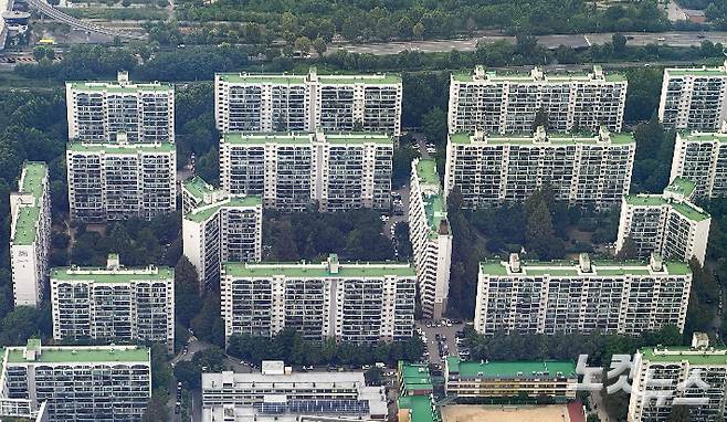 서울 롯데월드타워에서 바라본 아파트. 박종민 기자