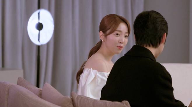 엠넷 연애 리얼리티 프로그램 ‘커플팰리스’의 한 장면. 사진 엠넷