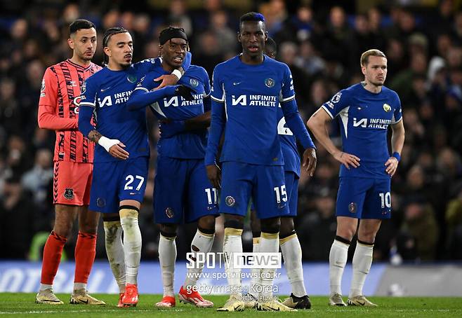 ▲ 페널티킥 키커를 두고 싸움을 벌인 첼시 선수들