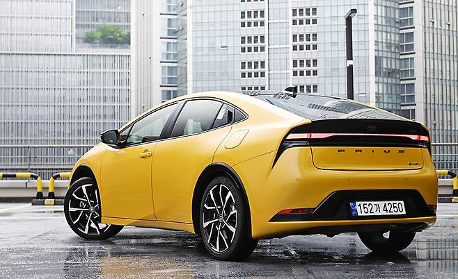 토요타 프리우스 PHEV. 김학수 기자