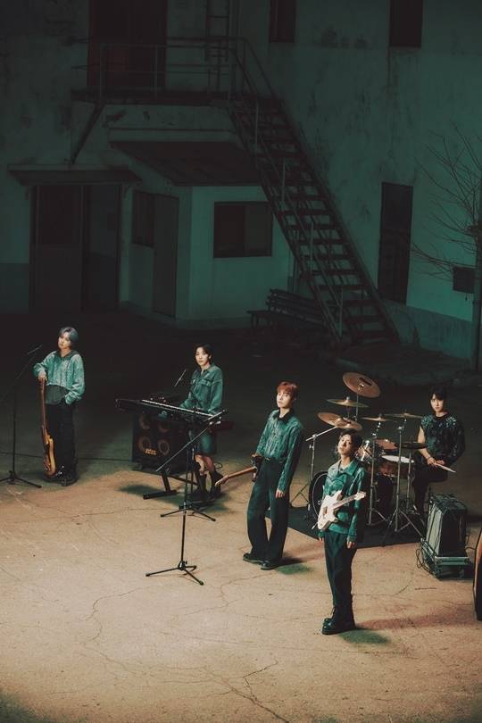 원위는 마마무 문별이 타이틀곡을 탐냈다고 밝혔다. 사진lRBW