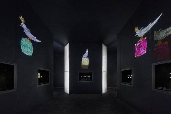 일본 도쿄 노드 갤러리에서 열리고 있는 '티파니 원더' 전시장 모습. 사진 티파니