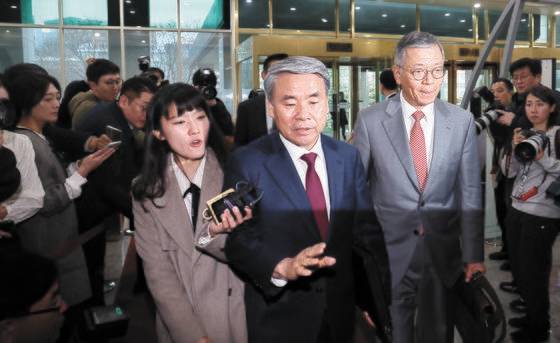 지난달 28일 이종섭 당시 주호주 대사가 (다음날 사의 표명) 서울 종로구 외교부 청사에서 방산협력 관계부처-주요 공관장 합동회의에 참석했던 모습. 뉴스1