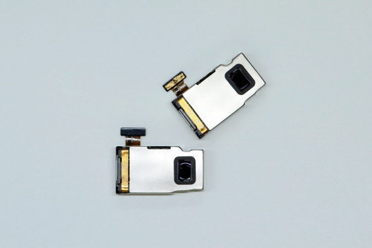 LG이노텍의 '고배율 광학식 연속줌 카메라 모듈'. LG이노텍 제공