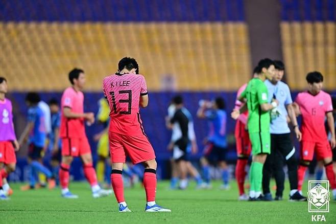 2022 AFC U-23 아시안컵 8강전에서 일본에 0-3으로 패한 뒤 이강인이 아쉬워하고 있다. ⓒ 대한축구협회