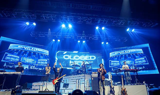 Xdinary Heroes performs during the “Closed beta ver. 6,” at Yes24 Live Hall, Gwangjin-gu, Seoul, Sunday. (JYP Entertainment)