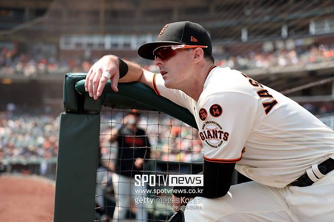 ▲ 오른손 선발투수가 나오면 우익수로 나서고 있는 마이크 야스트렘스키.