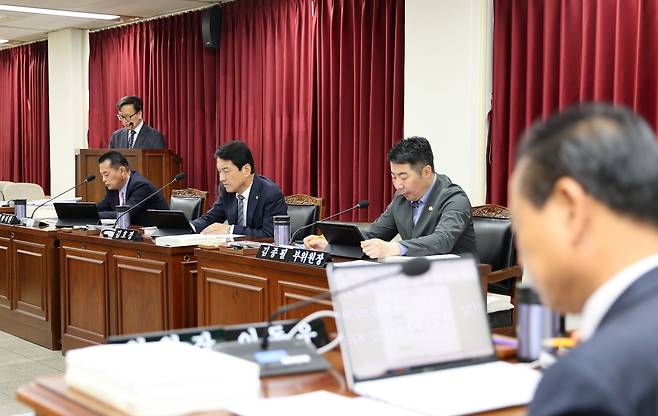 충북도의회 건설환경소방위원회 [충북도의회 제공. 재판매 및 DB 금지]