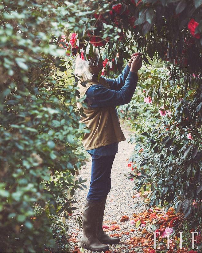 식물원으로 들어가는 비밀의 문과 그곳에서 만난 세계적인 까멜리아 전문가 쟝 토비.