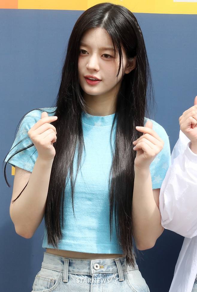 아일릿 민주 '상큼 하트'[★포토]