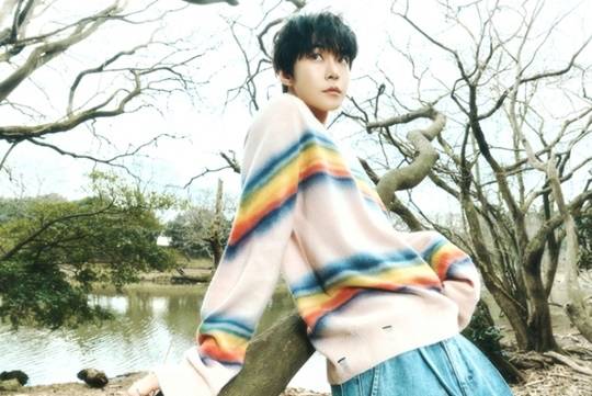 도영은 ‘청춘의 포말’을 미니나 정규가 아닌 ‘도영 1집’으로 소개했다. 사진lSM엔터테인먼트