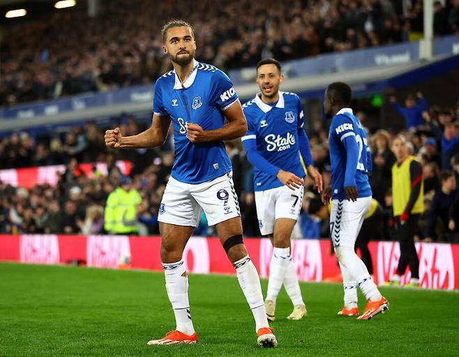 ▲ 에버턴이 우승을 노리는 리버풀의 발목을 제대로 잡았다. ⓒ연합뉴스/REUTERS/EPA