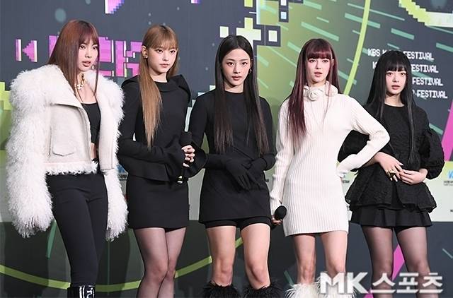 뉴진스 멤버들과의 애틋한 관계를 밝힌 민희진 대표는 하이브에 사임 의사와 관련된 질문에“나가고 말고 생각이 없다. 저는 뉴진스가 중요하다”고 답했다. / 사진 = 천정환 기자