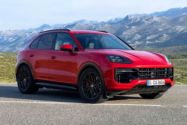 2025 포르쉐 카이엔 GTS