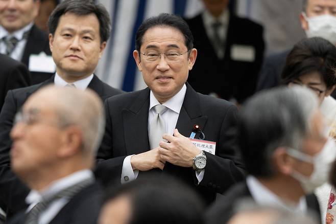기시다 후미오(가운데) 일본 총리 [로이터]
