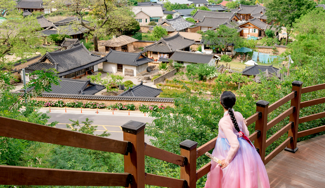 경남 산청 남사예담촌.