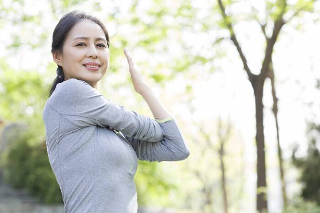 운동은 골다공증을 예방하는 데 도움이 된다. [사진=게티이미지뱅크]