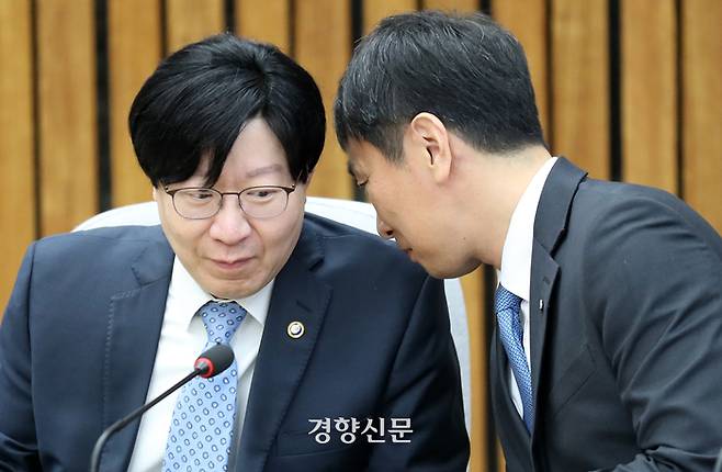 김소영 금융위 부위원장(왼쪽)과 이복현 금감원장