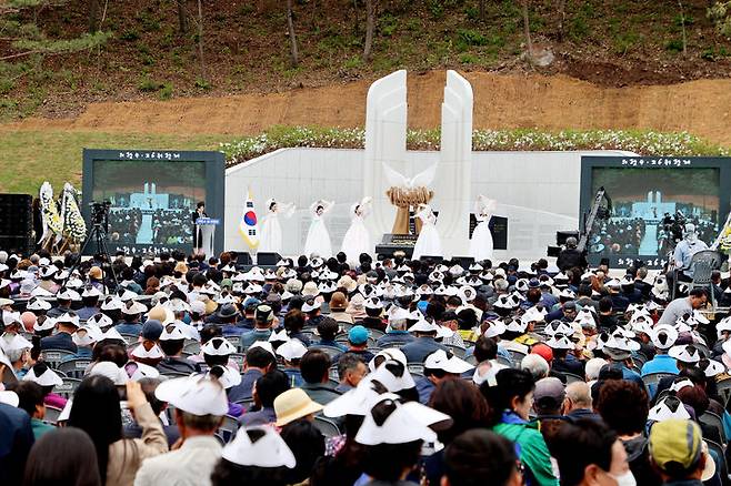 [의령=뉴시스]위령제.2024.04.26.(사진=의령군 제공) photo@newsis.com  *재판매 및 DB 금지