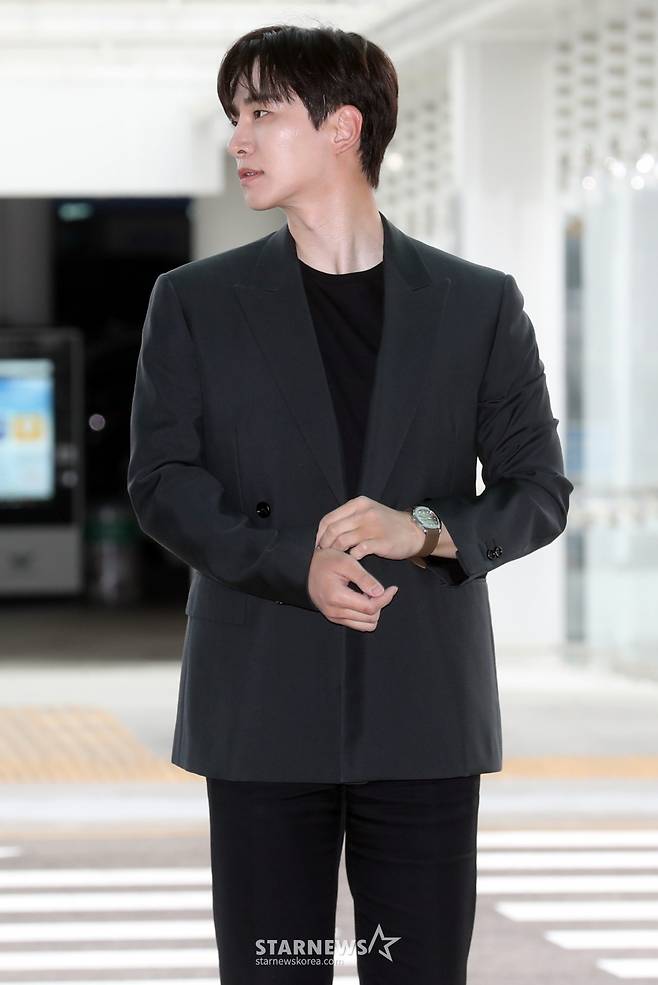 이준호 '숨막히는 목선'[★포토]