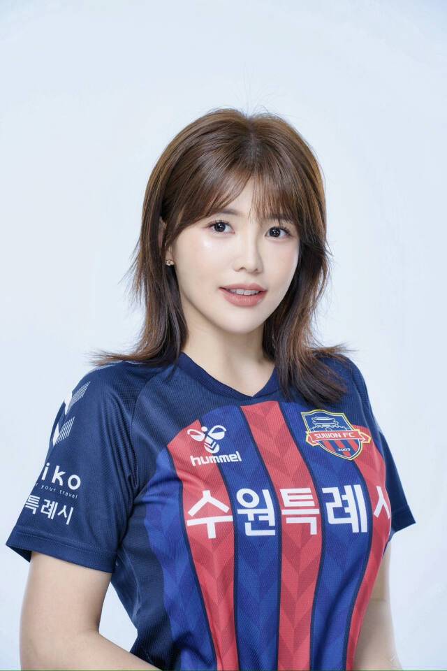 K리그1 수원FC에 합류한 대만 치어리더 짱짱. 수원FC 제공
