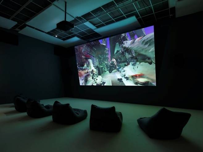 김아영 ‘딜리버리 댄서의 구’ [국립현대미술관]