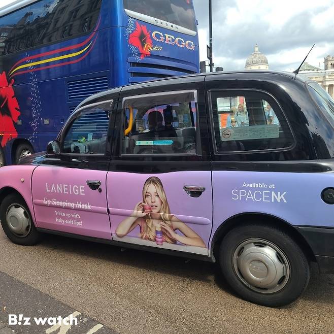 지난해 8월 영국 런던에서 라네즈 홍보 차량이 주행하고 있다. / 사진=김지우 기자 zuzu@