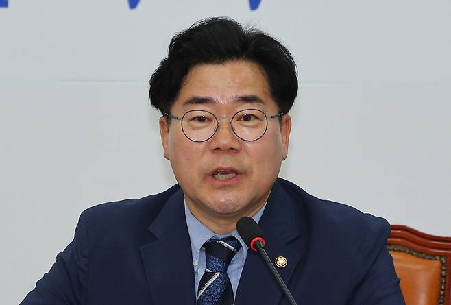 더불어민주당 원내대표 선거에 단독으로 출마한 박찬대 의원. / 사진 = 연합뉴스