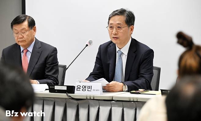윤영빈 우주항공청장 내정자가 2일 오후 서울 종로구 디지털플랫폼정부위원회 대회의실에서 열린 과기정통부 출입기자단 차담회에서 인사말을 하고 있다./사진=이명근 기자 qwe123@