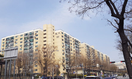 서울 강남구 압구정현대아파트 단지 모습