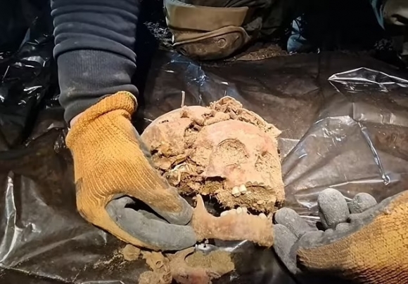 나치의 2인자 헤르만 괴링의 집 지하에서 팔다리가 없는 5구의 유골이 발견됐다.
