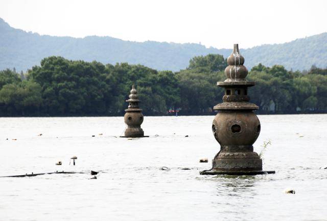 항저우 서호 삼담인월로 가는 배에서 본 풍광. ⓒ최종명