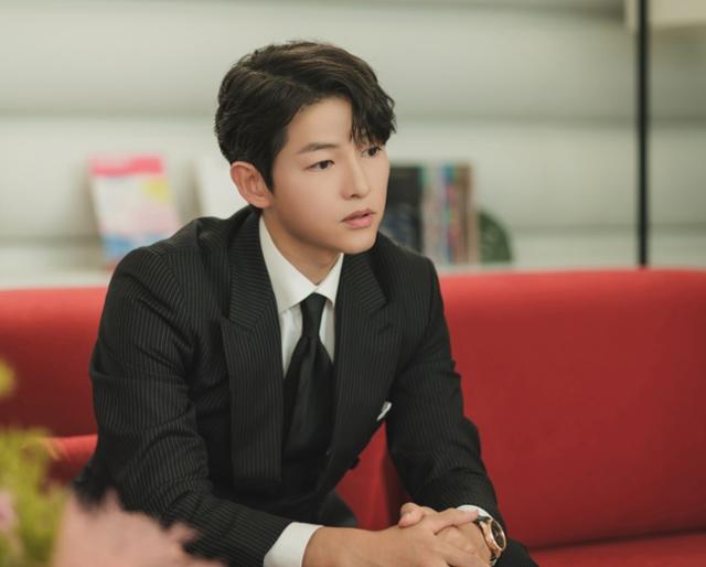 '눈물의 여왕'이 송중기 특별출연에 힘입어 시청률 16%를 돌파했다. tvN 제공