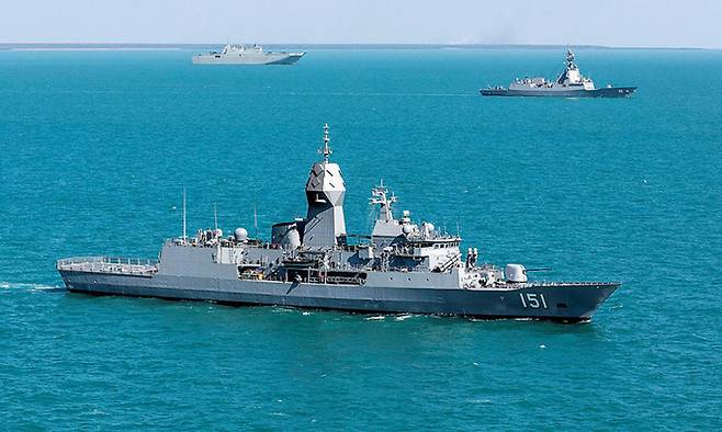 호주 해군 안작급 호위함 아룬타함이 항해하고 있다. 세계일보 자료사진