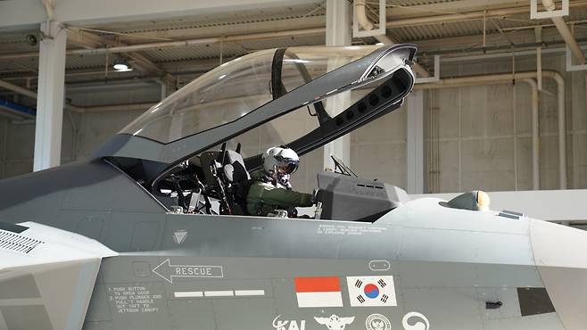 인도네시아가 최근 한국 정부에 한국형전투기 KF-21(인도네시아명 IF-X) 보라매 공동개발과 관련해 기존 합의한 1조6000억원의 분담금을 6000억원 수준으로 축소해 납부하겠다고 제안한 것으로 알려졌다. 자료사진. [헤럴드DB]