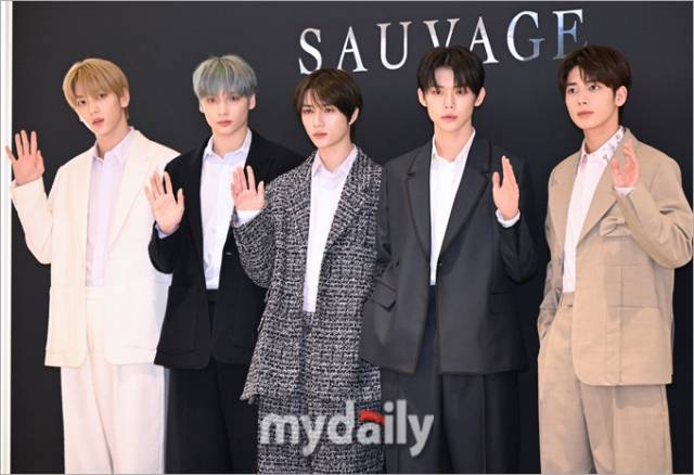 그룹 투모로우바이투게더 / 마이데일리 