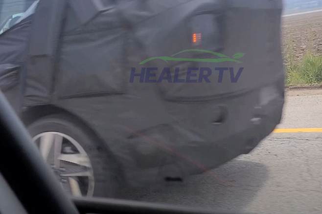 넥쏘 풀체인지 테스트카 후면