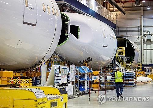 보잉의 787 드림라이너 기종 제작 공정 [로이터 연합뉴스 자료사진]