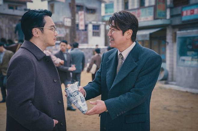 A scene from "Uncle Samsik," starring Byun Yo-han (left) and Song Kang-ho (Disney+)