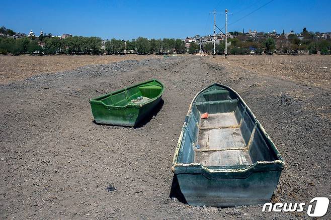 3월 멕시코 미초아칸주의 한 강이 극심한 가뭄으로 메마른 모습. ⓒ AFP=뉴스1 ⓒ News1 정윤영 기자