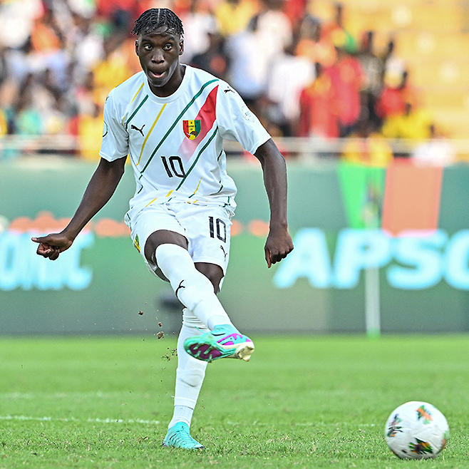 모리바 쿠루마 2024 아프리카 네이션스컵 C조 기니 카메룬전 플레이. 사진=AFP=연합뉴스 제공