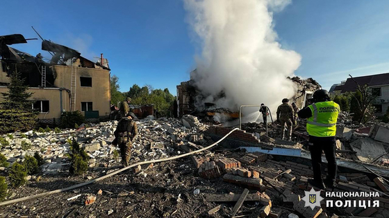 러시아의 공격에 파괴된 우크라이나 하르키우 주택들 (출처=연합뉴스)