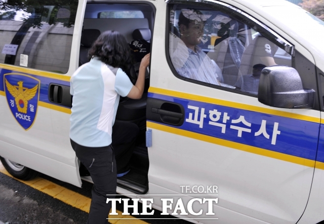 서울경찰청은 과학수사대는 10일 오후 여자친구를 살해한 의대생 최모(25) 씨를 상대로 프로파일러 조사를 벌였다고 밝혔다. 사진과 기사는 무관함. /더팩트 DB