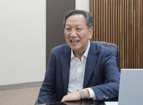 이정진 신화콘텍 대표이사. 사진=장효원 기자