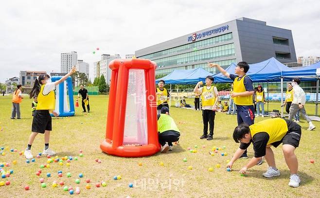 지난 11일 한국전기안전공사 운동장에서 다문화가정 어린이 초청 운동회가 열렸다.ⓒ전기안전공사