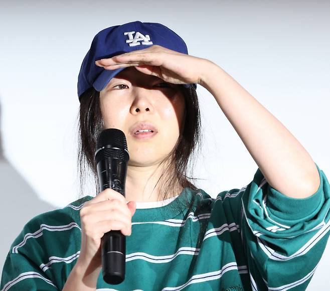 민희진 어도어 대표가 25일 오후 서울 서초구 한국컨퍼런스센터에서 입장 발표 기자회견을 갖고 있다. 연합뉴스