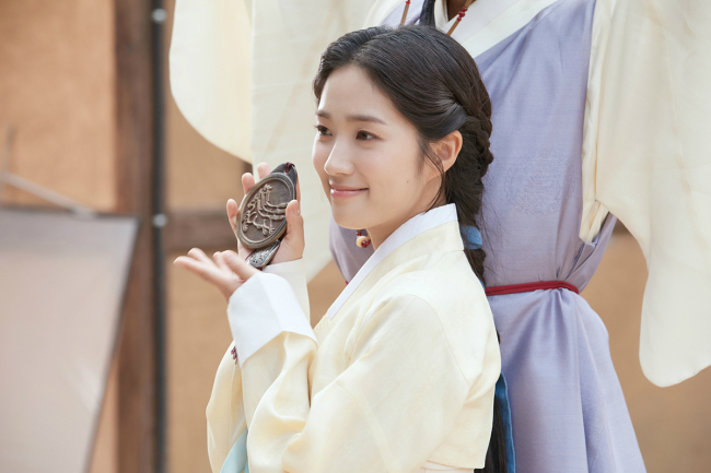 2021년 방송된 tvN 드라마 ‘어사와 조이’에서 김조이 역을 연기한 배우 김혜윤. 사진 tvN