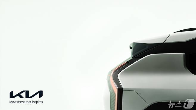 기아가 '더 기아 EV3'의 티저 이미지. EV3는 기아의 세번째 전용 전기차 모델로, 전기차의 대중화를 이끌고 EV 라인업을 확장하며, 전동화 모빌리티 시대의 새로운 고객 경험을 선사할 소형 SUV EV이다. (기아 제공) 2024.5.7/뉴스1